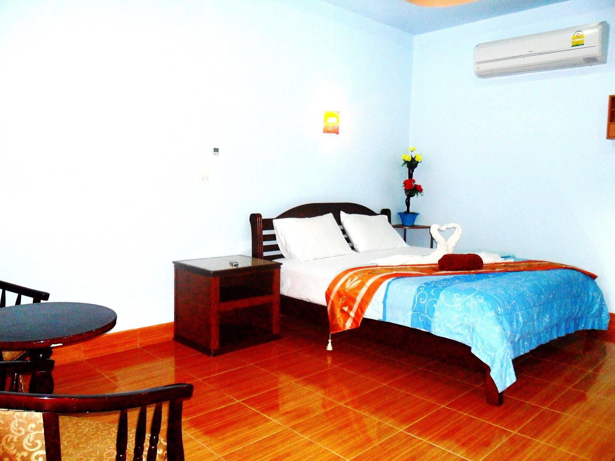 Phu Lanta Life Hotel Koh Lanta Exterior photo